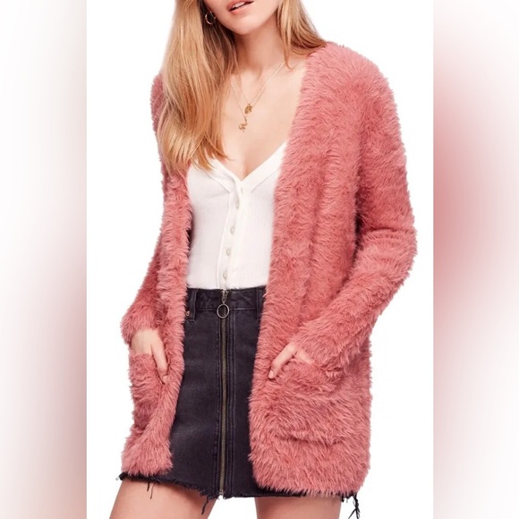 NEW FREE PEOPLE Faux Fur Cardigan✨HOST PICK ✨ - Picture 9 of 9